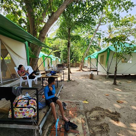 Koh Ngai Camping Restaurant @ Bar Εξωτερικό φωτογραφία