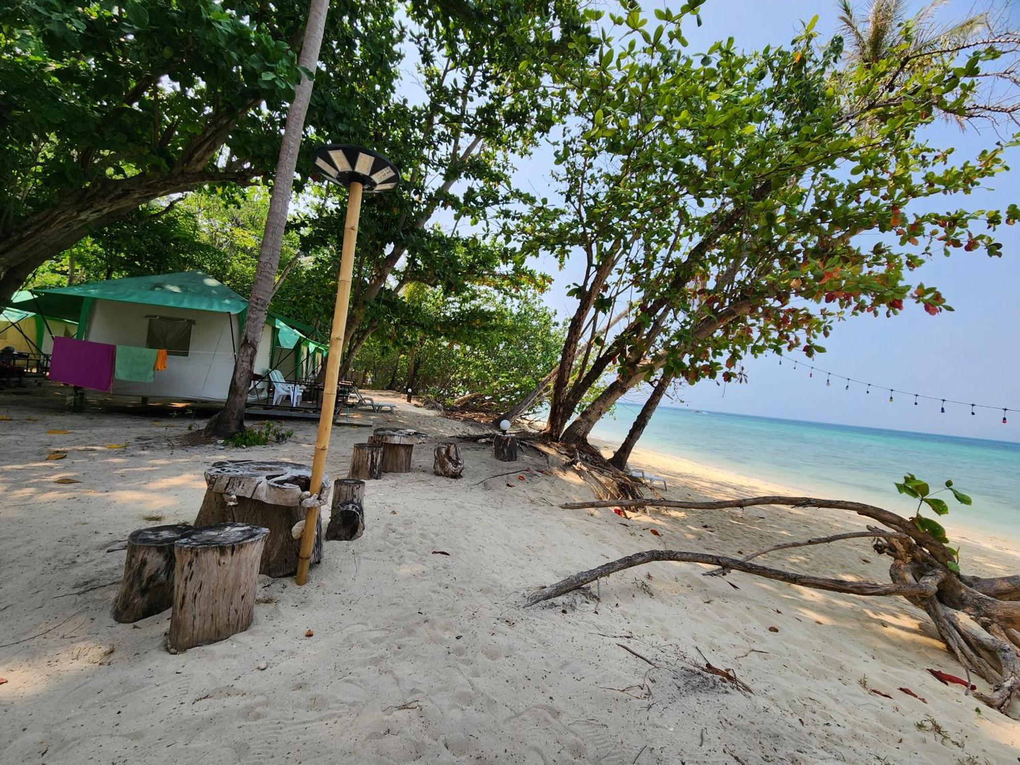 Koh Ngai Camping Restaurant @ Bar Εξωτερικό φωτογραφία