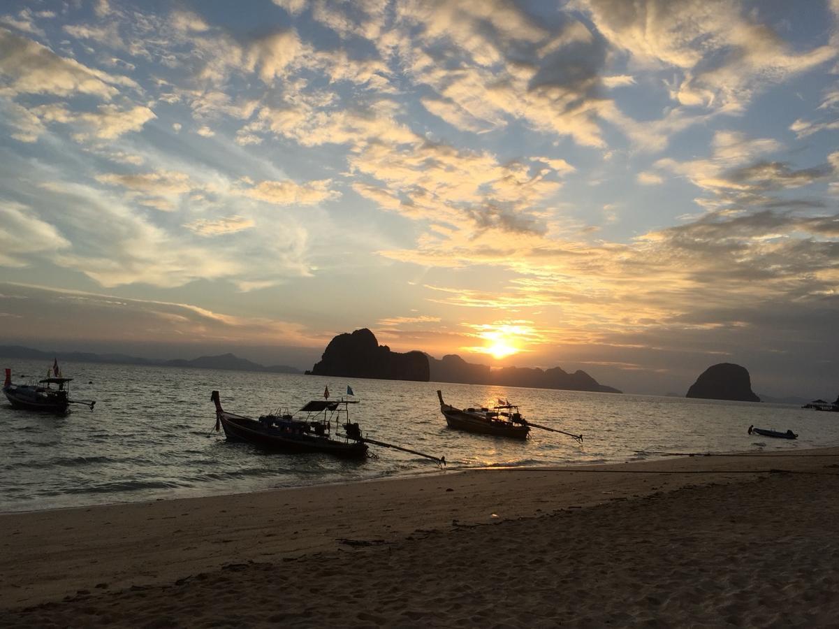 Koh Ngai Camping Restaurant @ Bar Εξωτερικό φωτογραφία